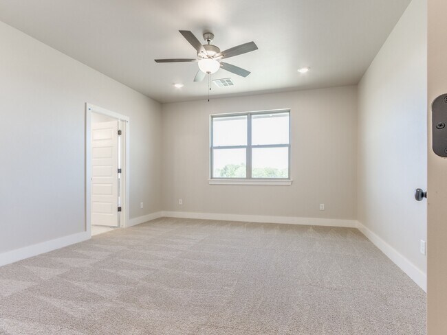 Building Photo - 12905 NW 143rd St