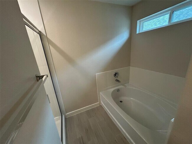 Building Photo - 1511 Revolution Way