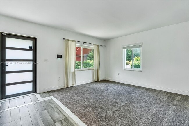 Building Photo - 5900 SW 44th Terrace