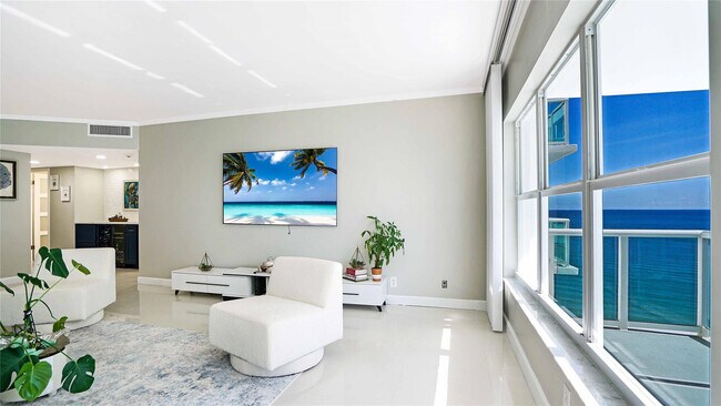 Building Photo - 3550 Galt Ocean Dr