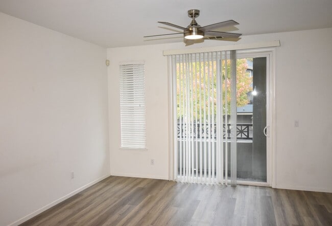 Building Photo - 2001 Club Center Dr