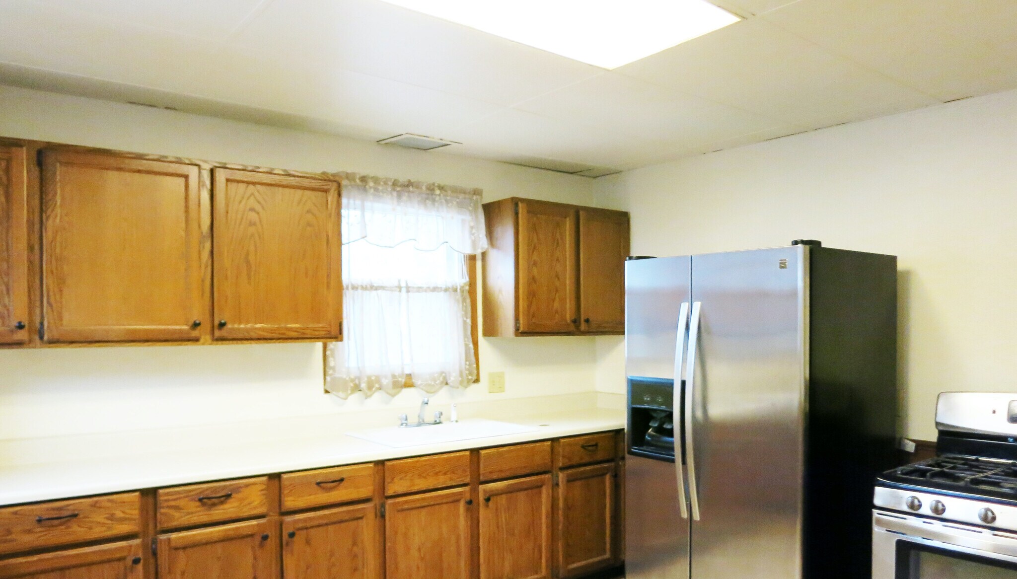 Kitchen - 2900 N Prospect Ave