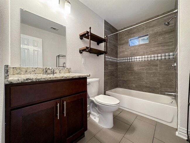 Building Photo - 2902 Elser St