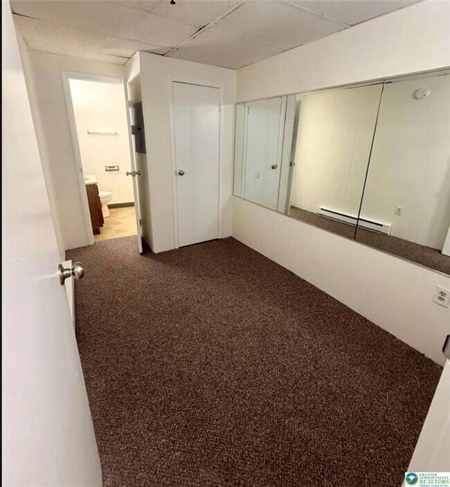 Building Photo - 4 E Belvidere St