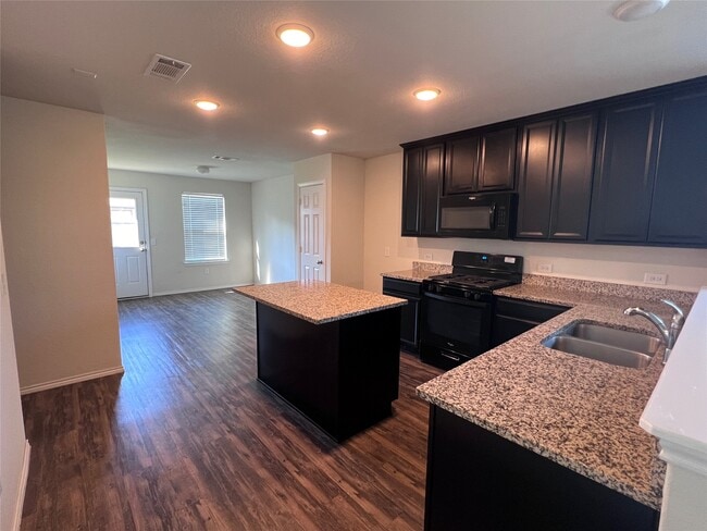 Building Photo - 25727 Pannier Pl