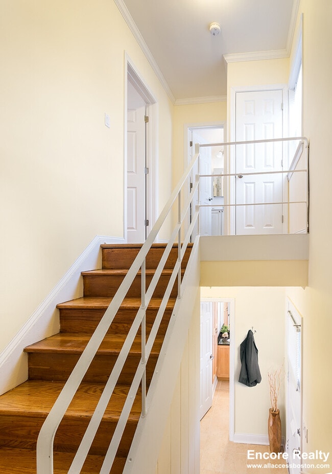 Building Photo - 80 Thornton Rd