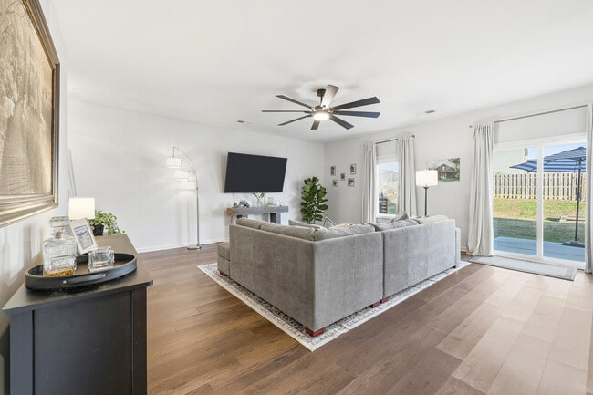 Building Photo - 397 Anmore Ct