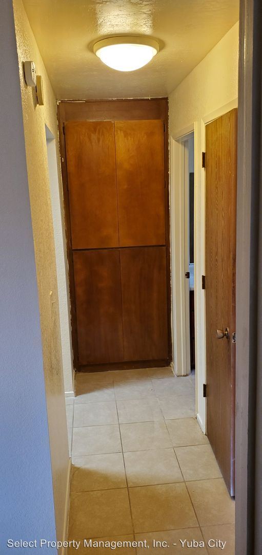 Building Photo - 1229 Covillaud St