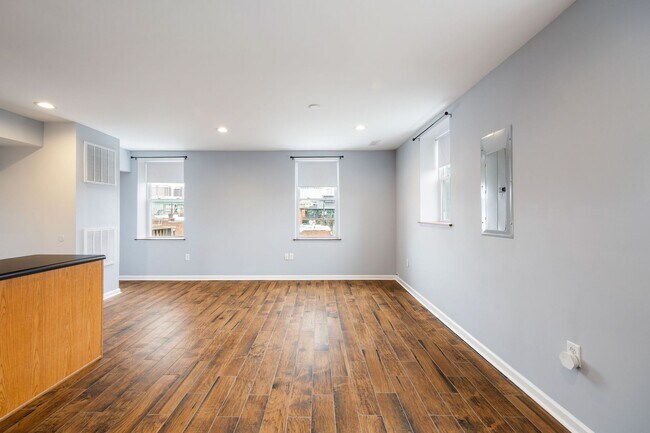 Building Photo - 6 N 18th St