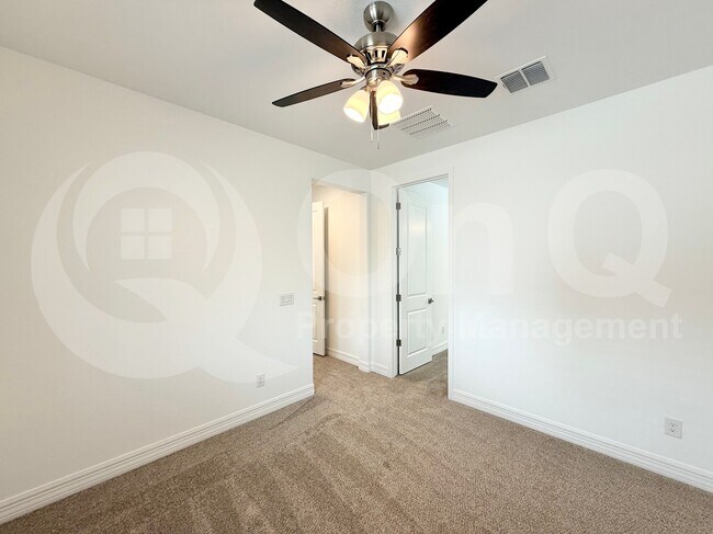 Building Photo - 11524 S 53rd Ave