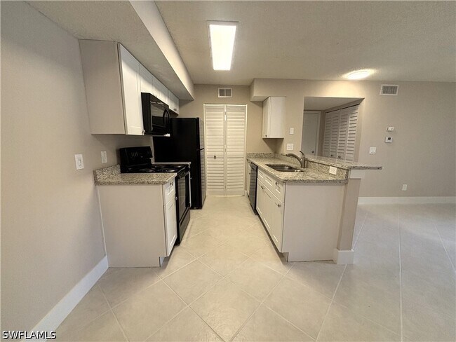 Building Photo - 2094 Arbour Walk Cir