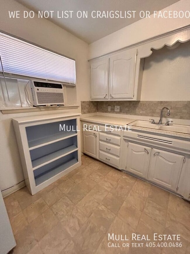 Building Photo - 9721 Lyric Ln