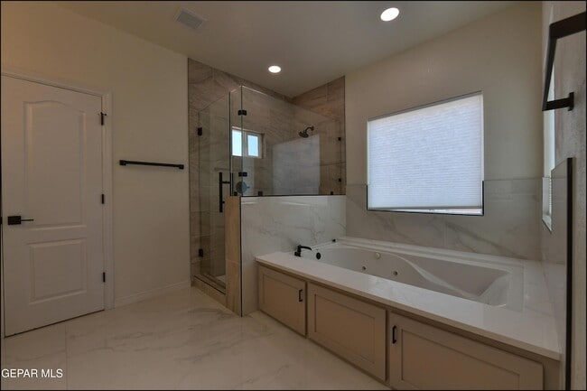 Building Photo - 6732 Pearl Ridge Dr