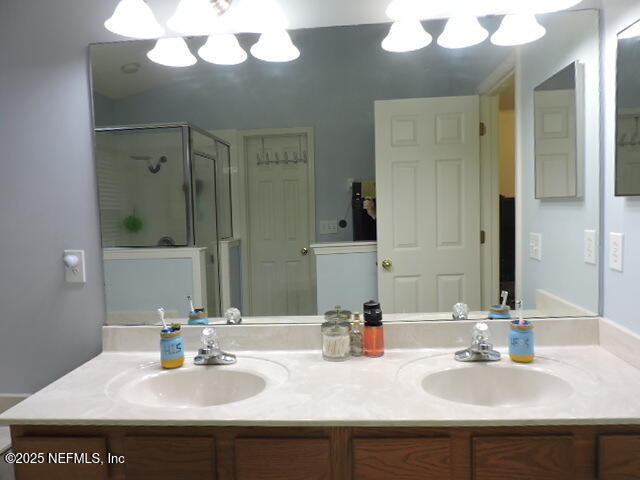 Building Photo - 1701 Covington Ln