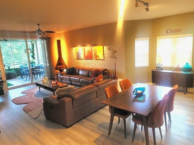 Building Photo - 7194 Key Haven Rd