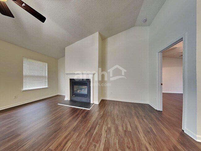 Building Photo - 6014 Pennycross Ln