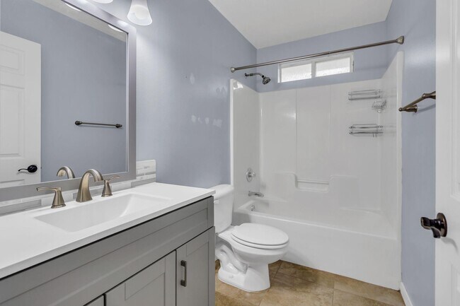 Building Photo - 539 Tikell Dr
