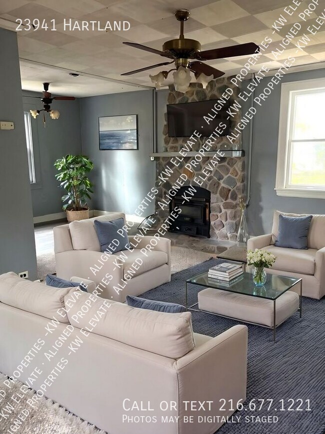 Building Photo - 23941 Hartland-