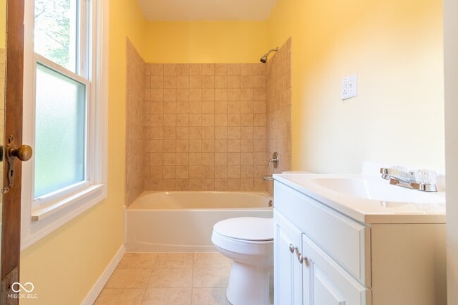 Building Photo - 6353 Riverview Dr