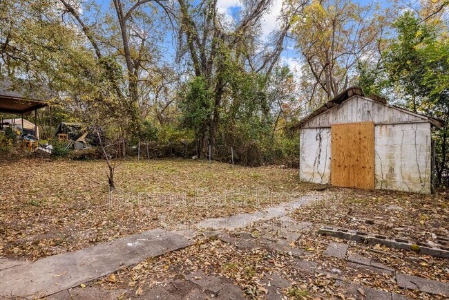 Building Photo - 2113 Rambow Ave SW