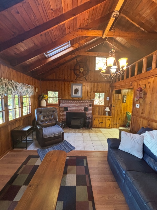 Building Photo - 31826 Glen Rd