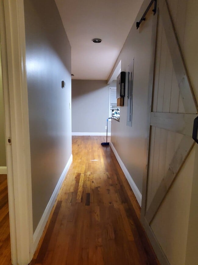 Building Photo - 817 Rockbridge St