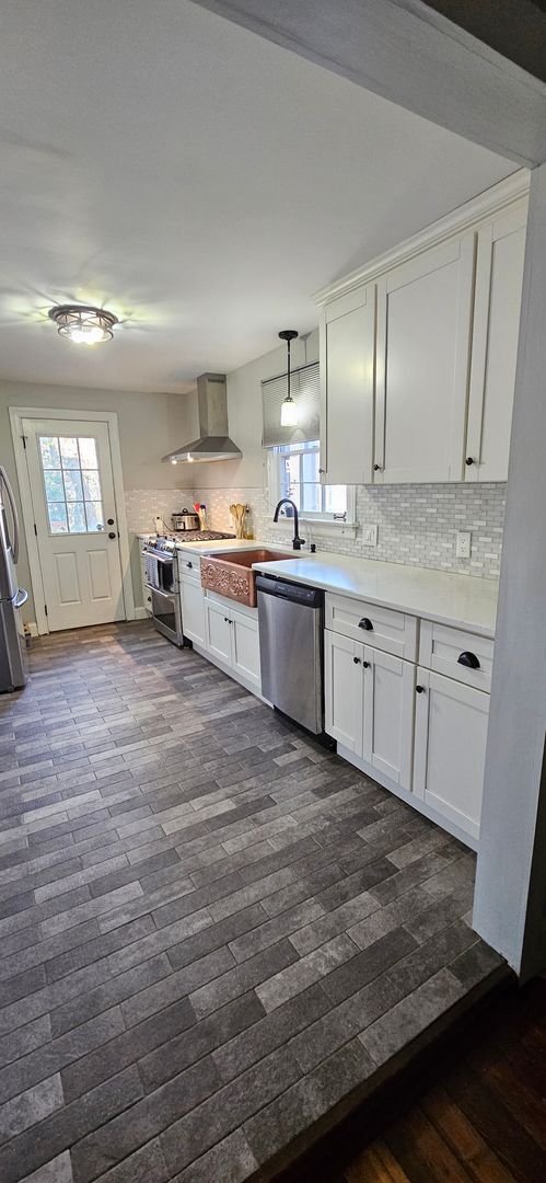 Building Photo - Church Hill, Libby Park Area, Fully Furnished - 2BR/2.5BA - Call Today To Schedule a Tour!