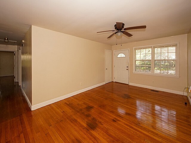 Building Photo - 939 Dill Ave