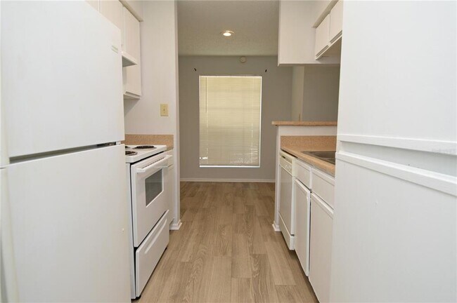 Building Photo - 8723 Fancy Finch Dr