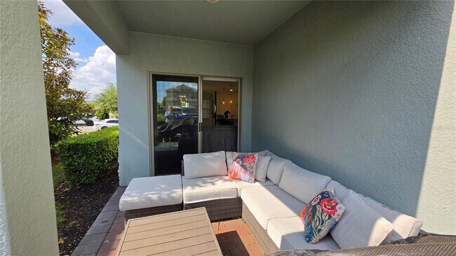 Building Photo - 16221 Admirals Cove Ln