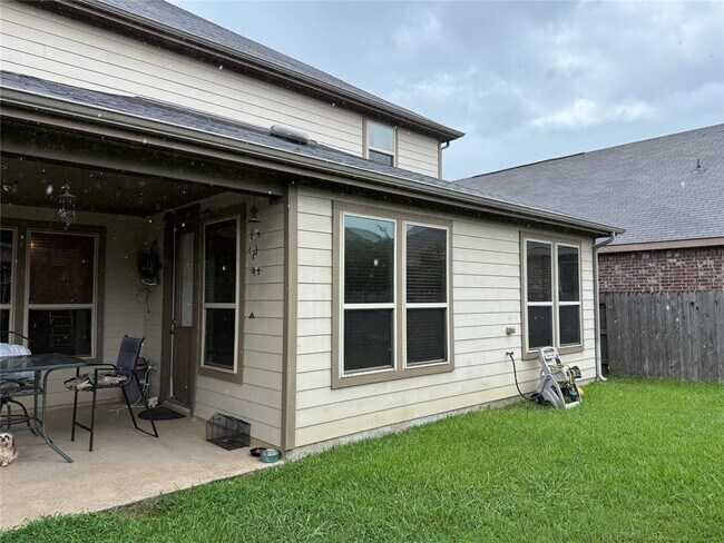 Building Photo - 24018 Buffalo Cove Ln