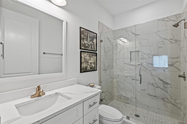 Building Photo - 758 Highland Ave