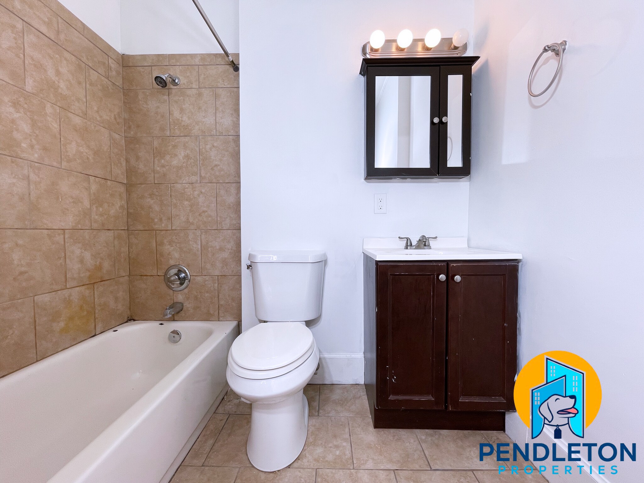 Building Photo - 521 E 13th St