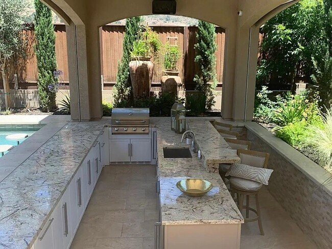 Building Photo - MORGAN HILL - Luxury Morgan Hill Home with Resort-Style Backyard