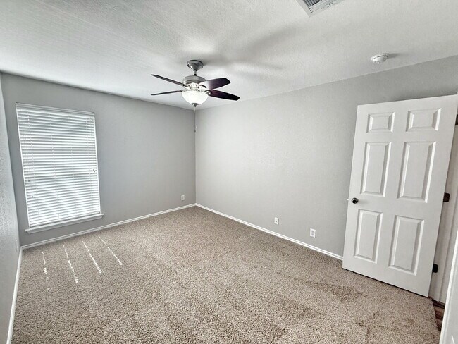 Building Photo - "Receive 2 weeks free off your first full ...