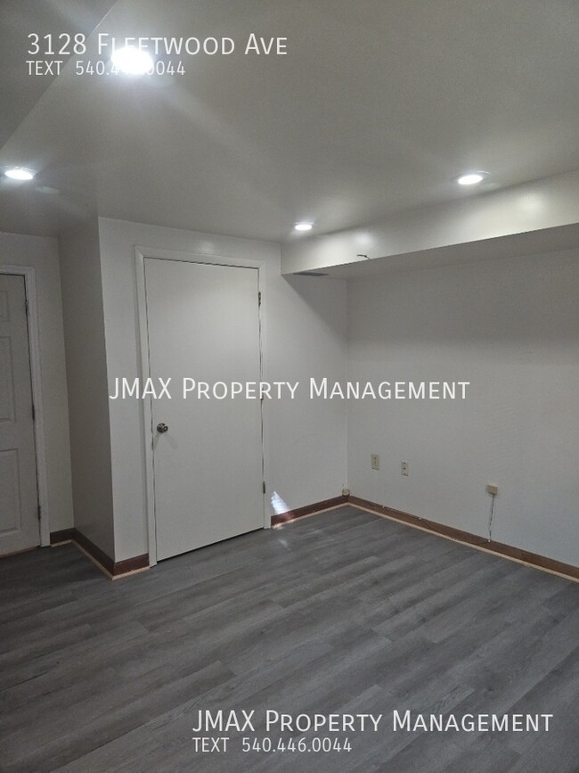 Building Photo - This property has a no security deposit op...