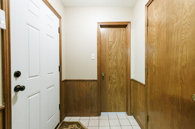 Building Photo - 3406 65th Dr