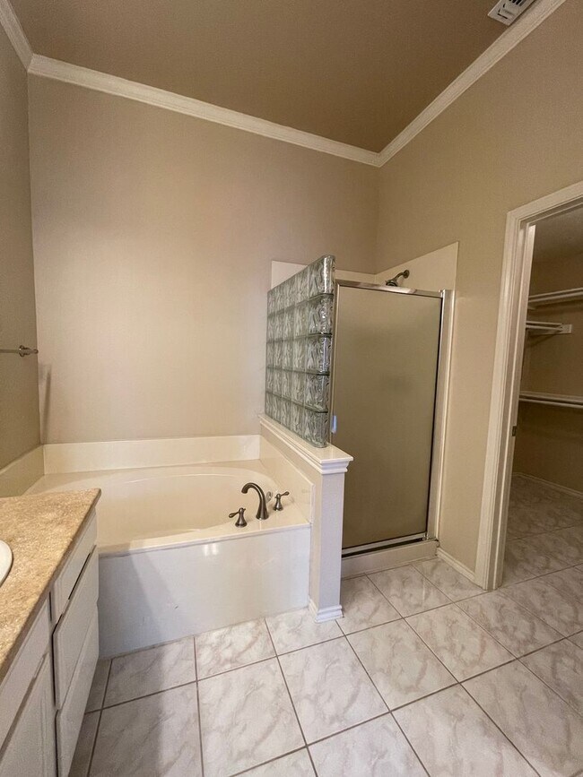 Building Photo - PICTURE PERFECT 3/2 Home in Superb Location in Highly Desirable Park Glen Neighborhood!(( Keller ...