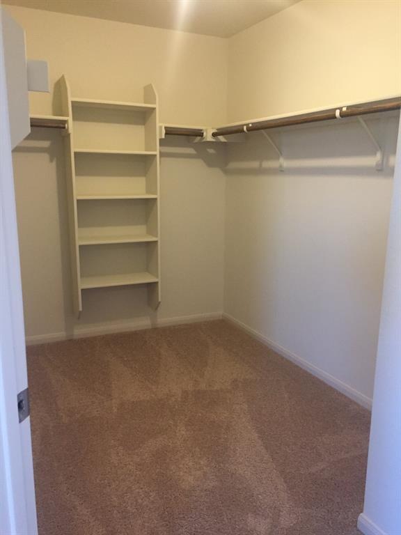 Building Photo - 384 Discovery