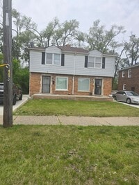 Building Photo - 18689 Meyers Rd