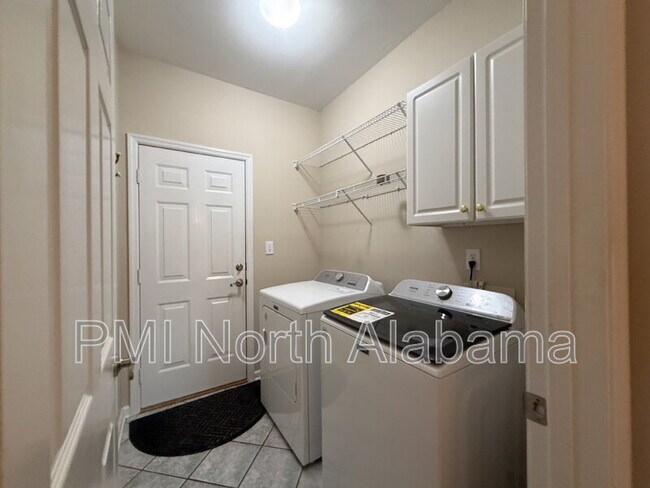 Building Photo - 134 Canterbury Dr