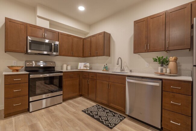 Interior Photo - Anderson Court