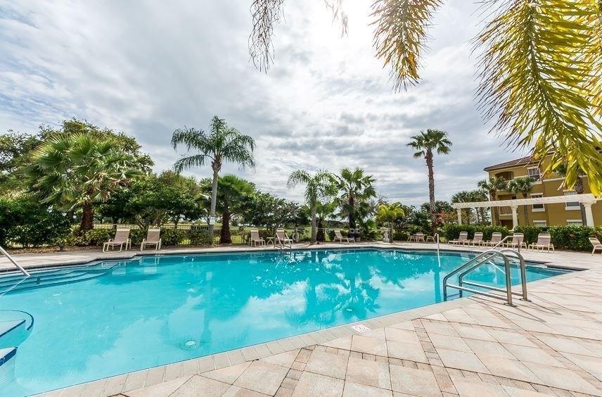 Building Photo - 5080 Fairways Cir