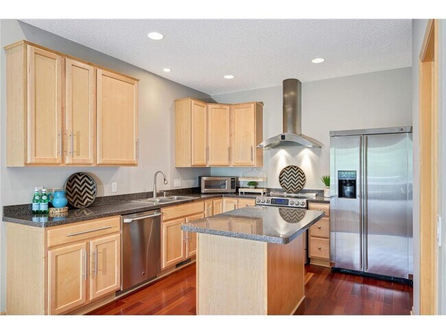 Building Photo - 4820 Underwood Ln N