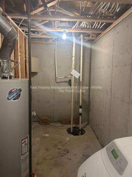 Building Photo - 10805 E Funston St