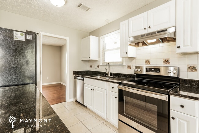 Building Photo - 610 Merrymont Dr