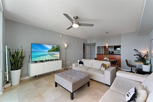 Building Photo - 610 W Las Olas Blvd