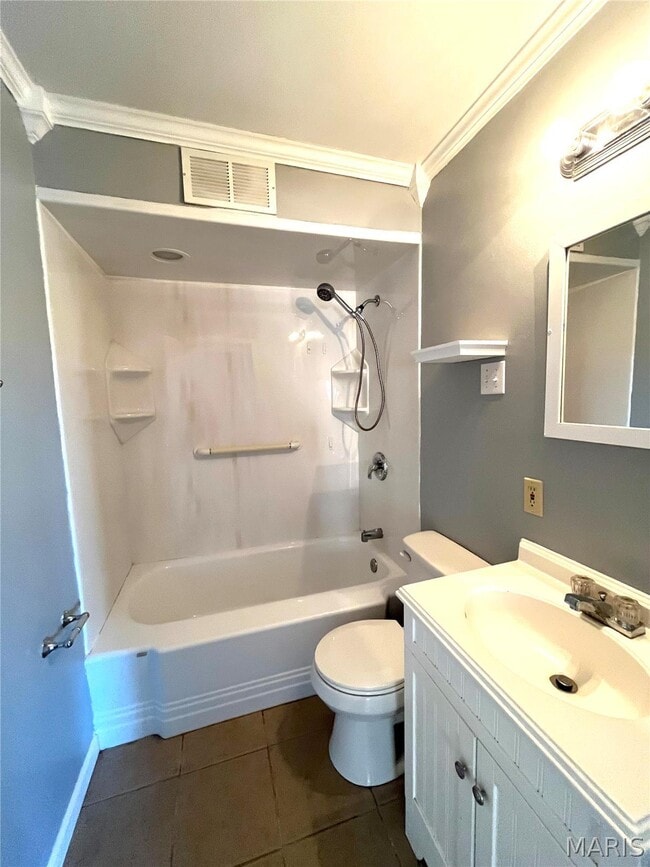 Building Photo - 13 Rusty Wil Dr