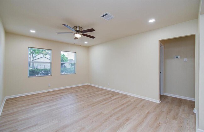 Building Photo - 6510 Cherrydale Dr