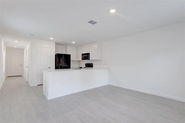 Building Photo - 800 Sandhill Crane Ln